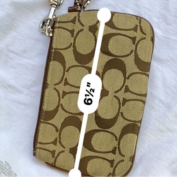Coach Wristlet - Picture 7 of 7